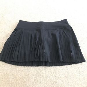 LULULEMON Pleat To Street Skirt Black 6